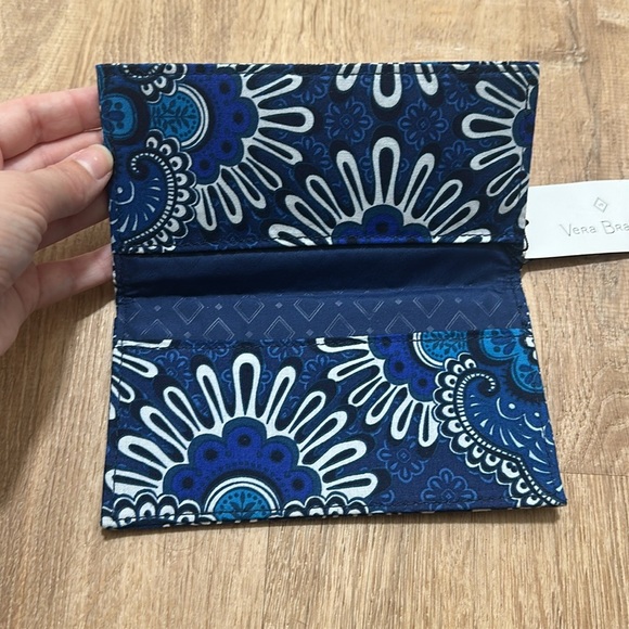 VERA BRADLEY | Checkbook Cover in Blue‎ Tapestry - Picture 3 of 3